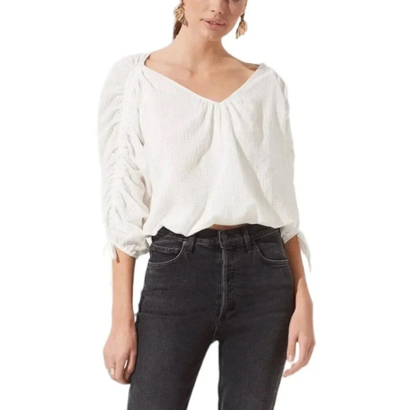 ASTR the Label White Ruched Sleeve Blouse S - Picture 1 of 5